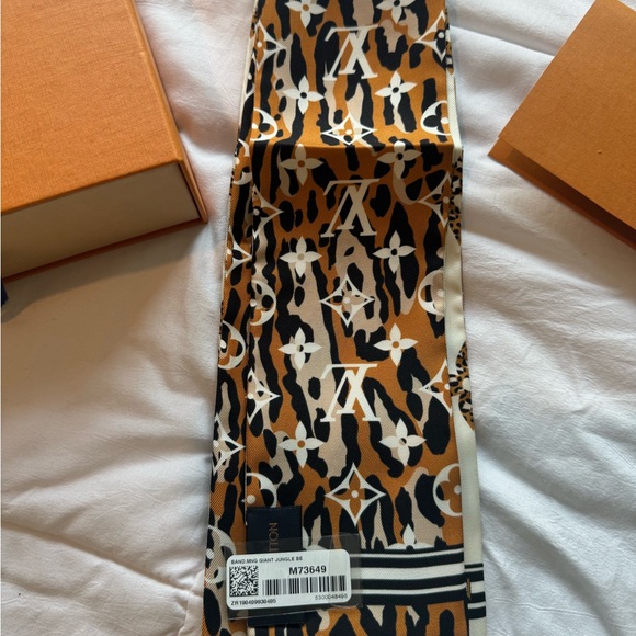 Louis Vuitton reversible jungle bandeau (rare) (twilly) - Picture 2 of 5
